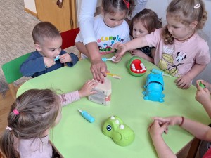 IMG-49f8dcc4ef4334b9dbbe89a4c8394d72-V